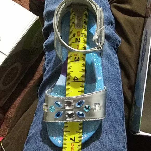 NWT Girls Disney Frozen sandals easy on/off - Picture 5 of 7